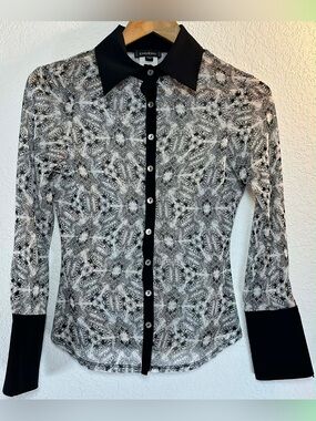bebe Black & White Mesh Patterned Long-Sleeve Button Shirt